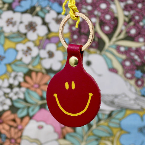 Feeling Lush Smilie Face Key Fob - ascot + hart