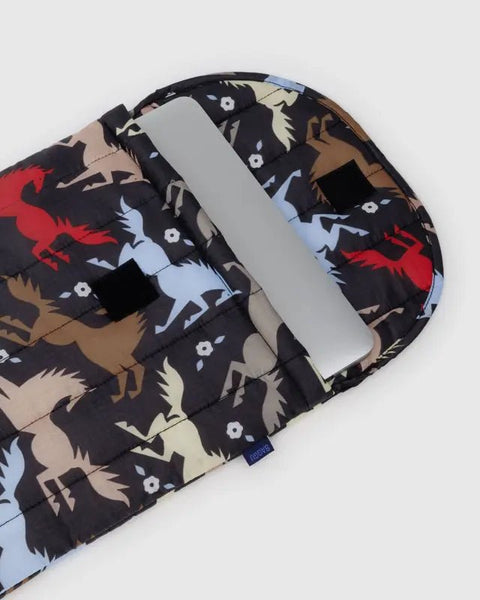 Puffy Laptop Sleeve 16" - Horse Cut - Outs - ascot + hart