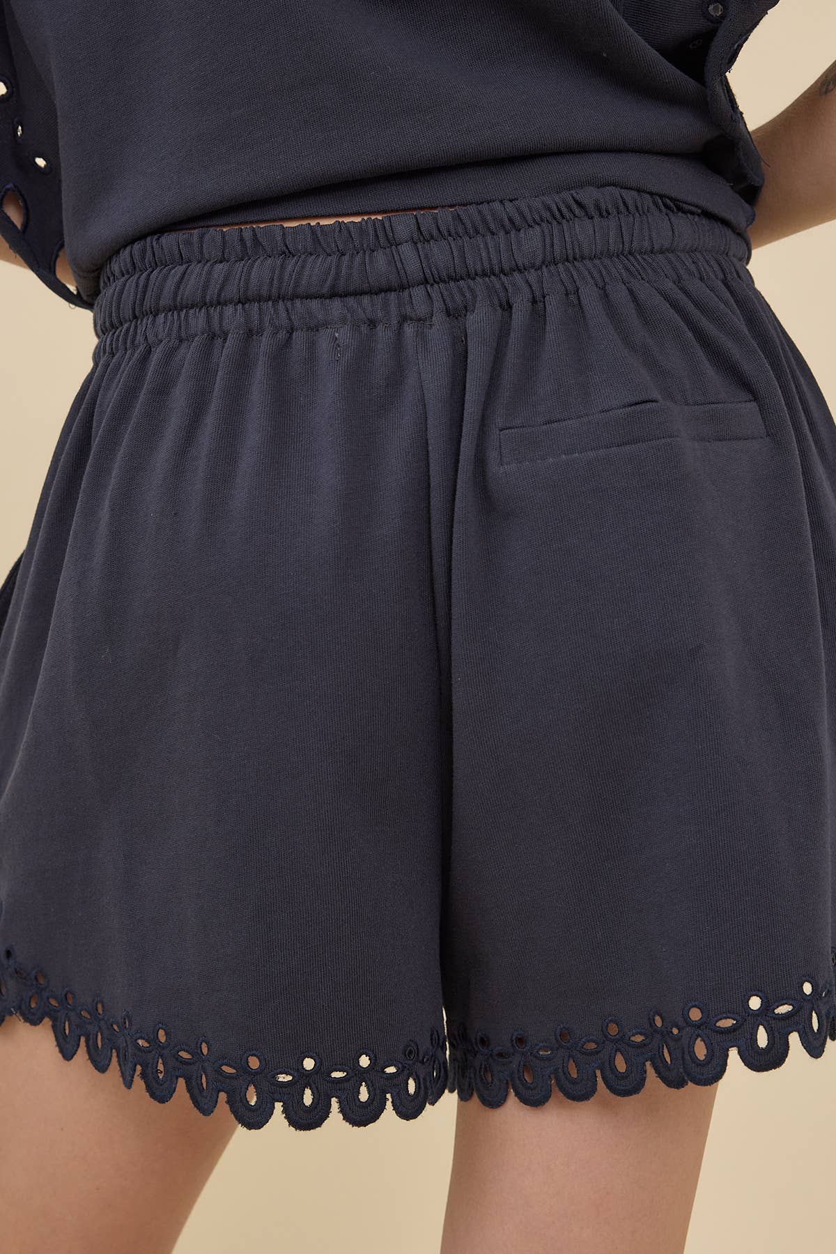 The Kaylee Shorts – ascot + hart